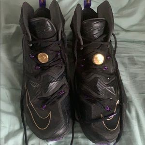 LeBron 13s Pot of Gold
